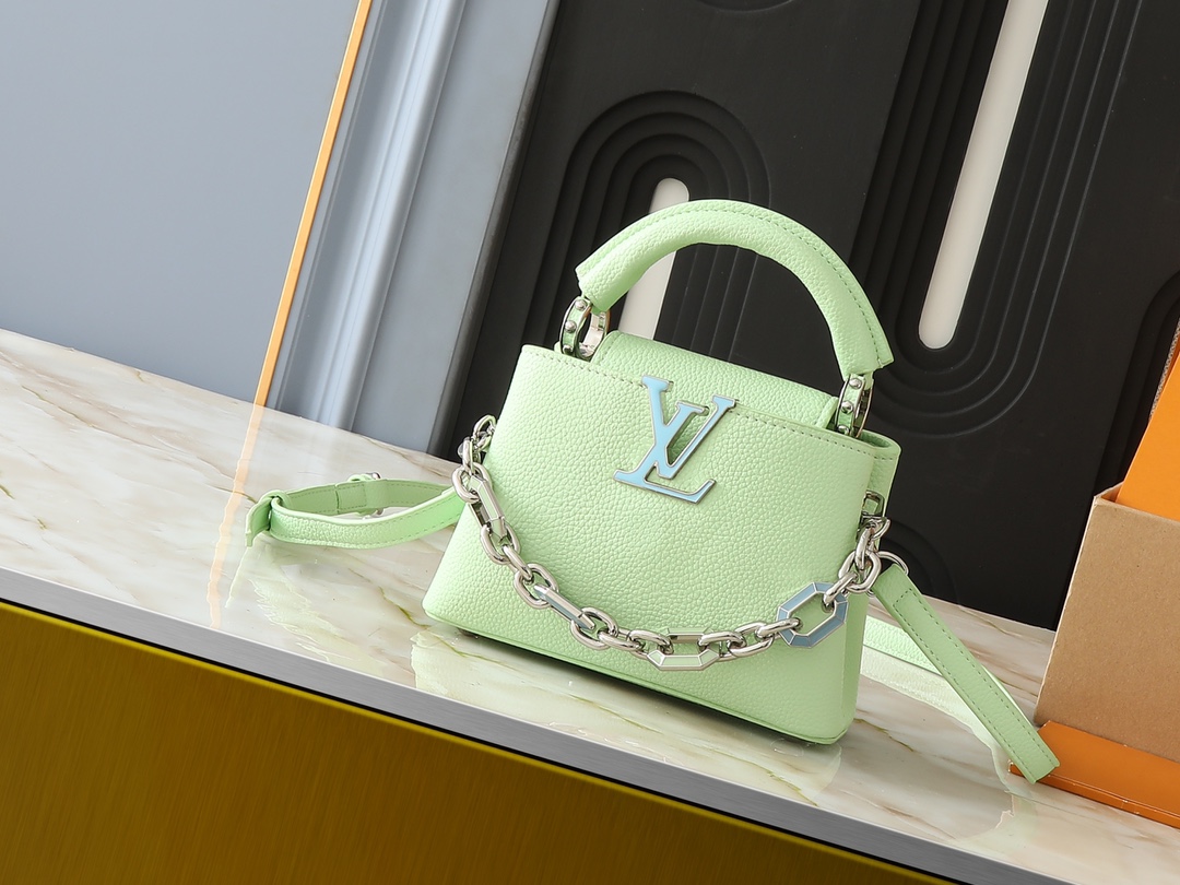 Louis Vuitton LV Classic Handbag Premium Canvas Gift Box Included Daily Use Fashion Accessory